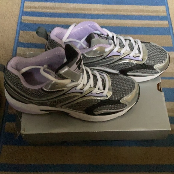 Fula- Size 7 Silver Women’s sneakers. - Picture 3 of 7